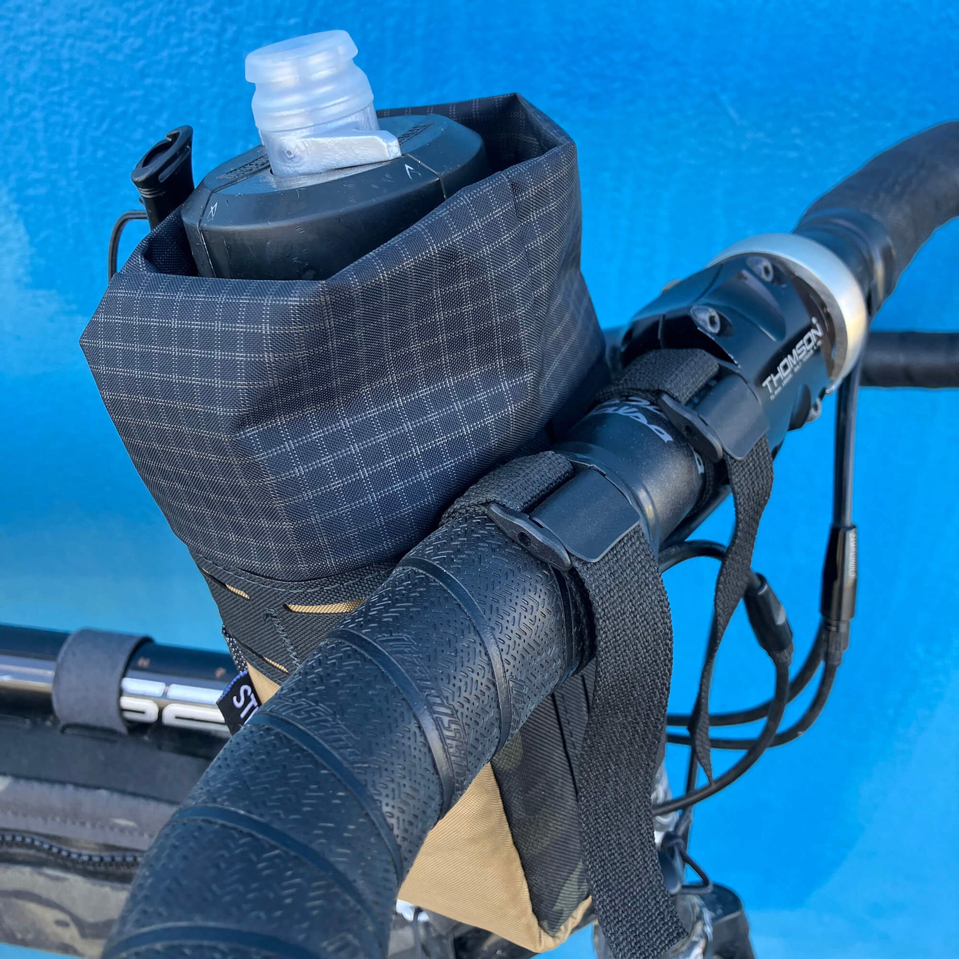 Stem Pouch bottle pouch on handlebars